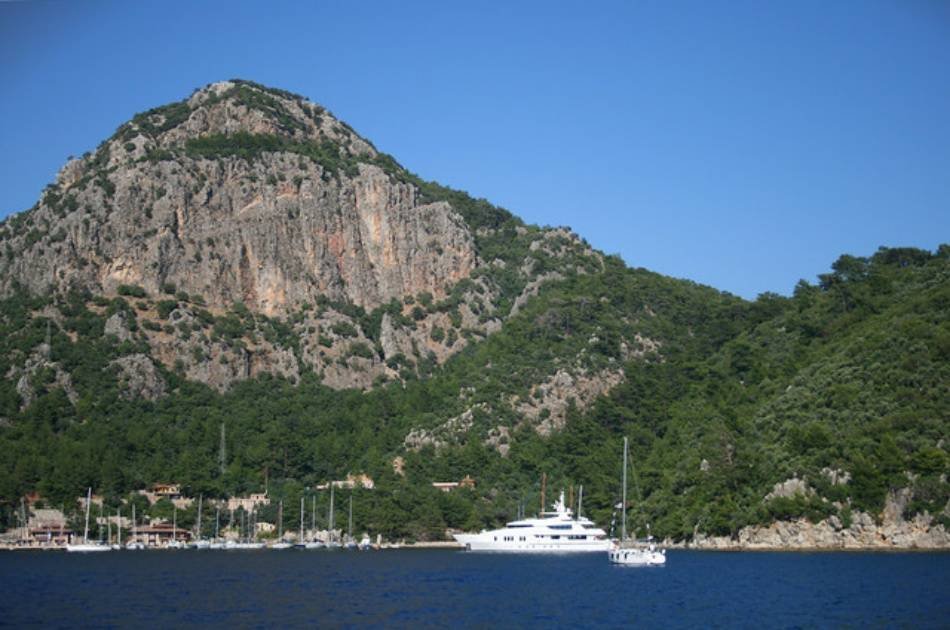 7 Days Cruise Through the Beautiful Aegean Coast