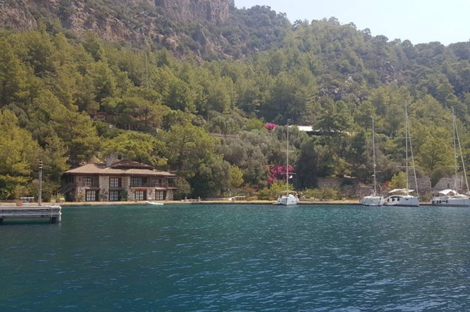 7 Days Cruise Through the Beautiful Aegean Coast