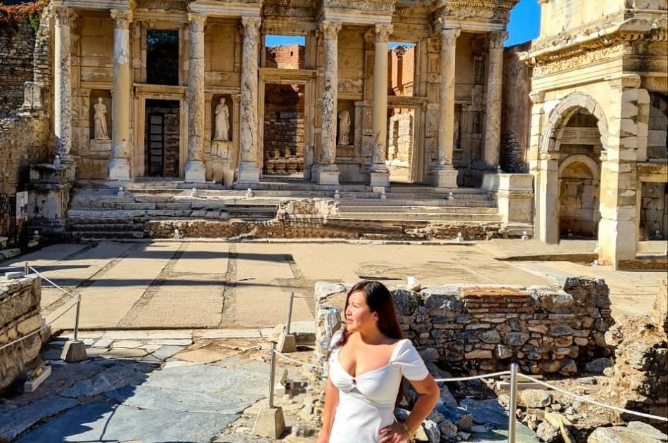 Ancient City of Ephesus and Breathtaking Pamukkale Private Tour