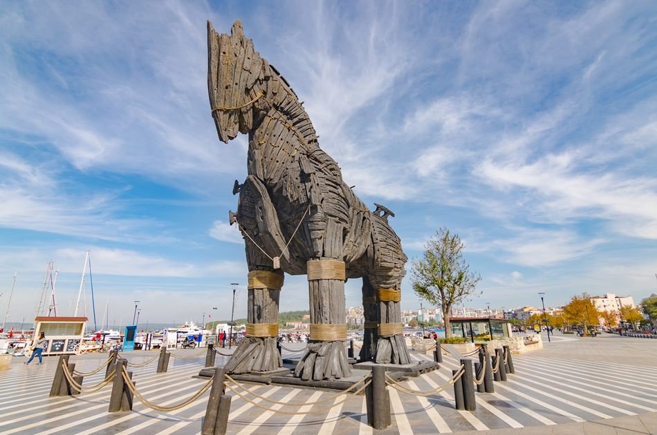Assos, Troy and Gallipoli with Wreath Laying Ceremony Private Tour from Kusadasi