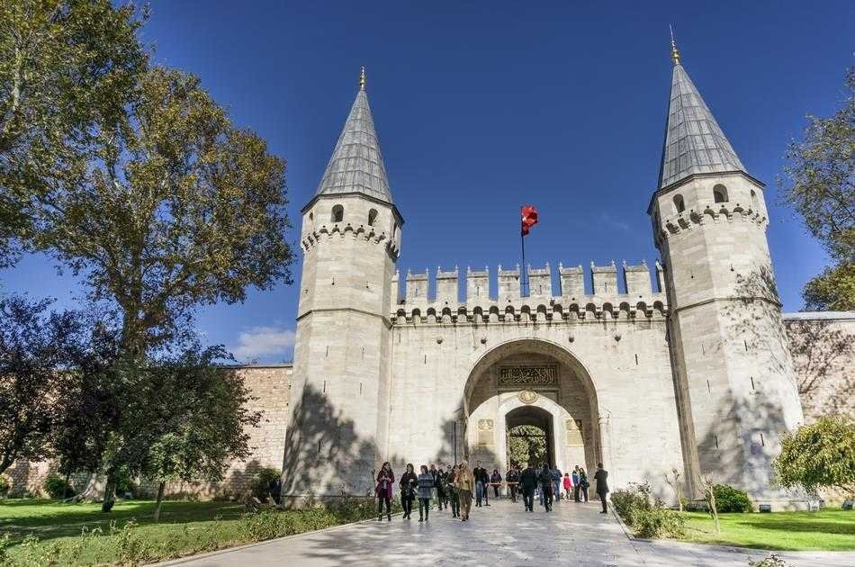 Byzantine & Ottoman Marvels In Half-Day Private Tour