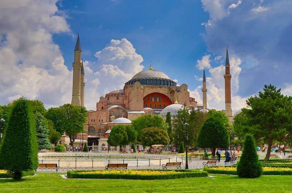 Discover Turkey on this 15 Days Western Discovery Tour