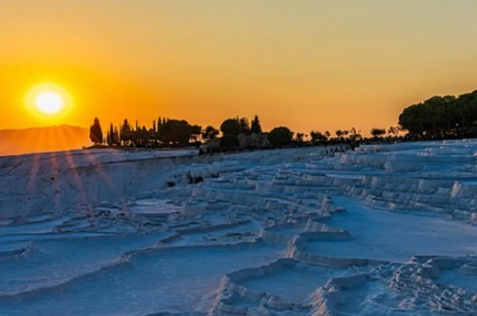 Embark on an Unforgettable 2-Day Journey: Ephesus and Pamukkale Tour from Istanbul