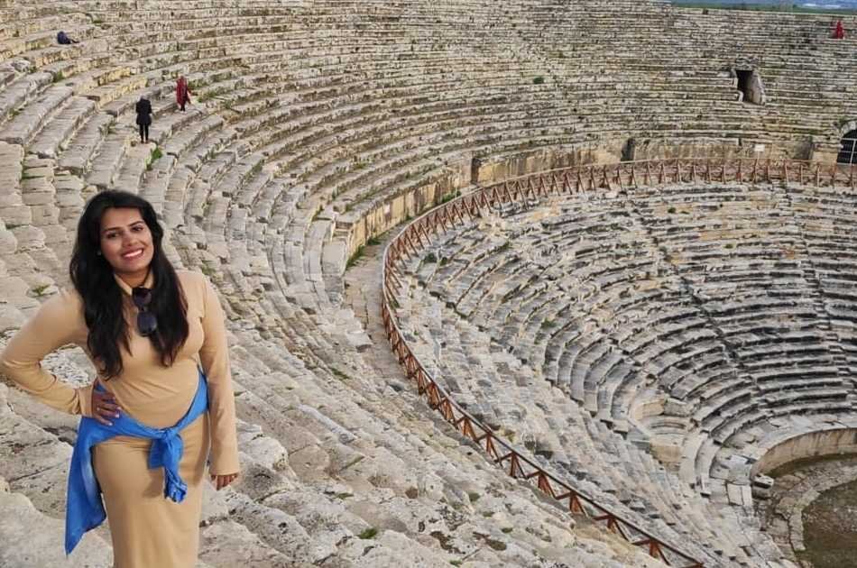 Enjoy a Full Day Tour in Pamukkale and Aphrodisias from Kusadasi