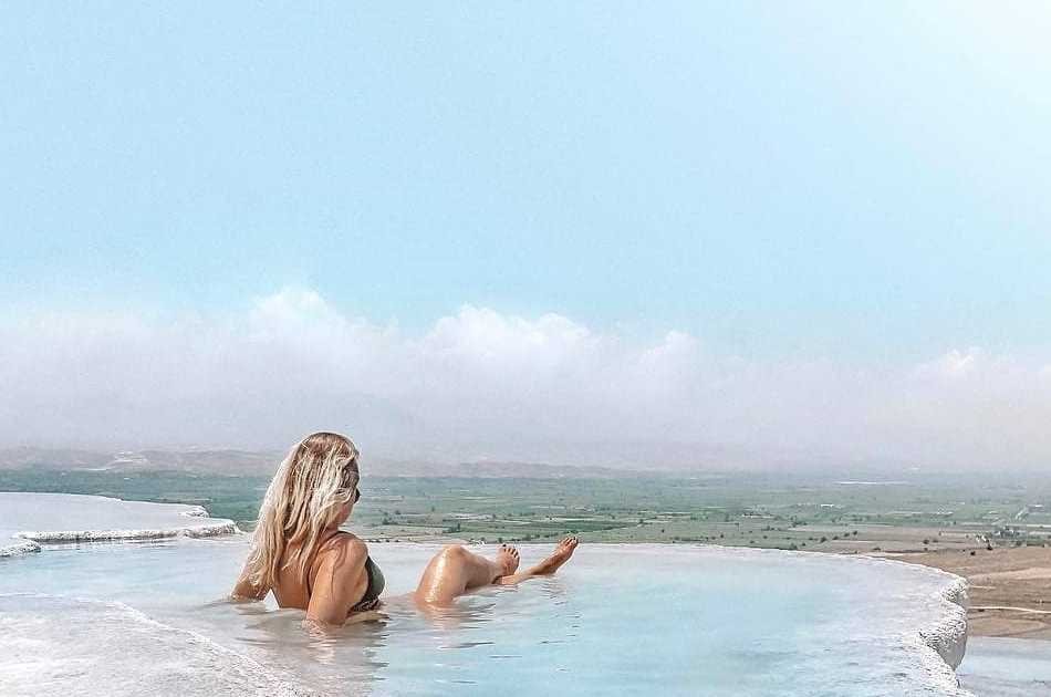 Enjoy a Full Day Tour in Pamukkale and Aphrodisias from Kusadasi