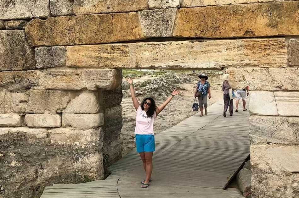 Enjoy a Full Day Tour in Pamukkale and Aphrodisias from Kusadasi