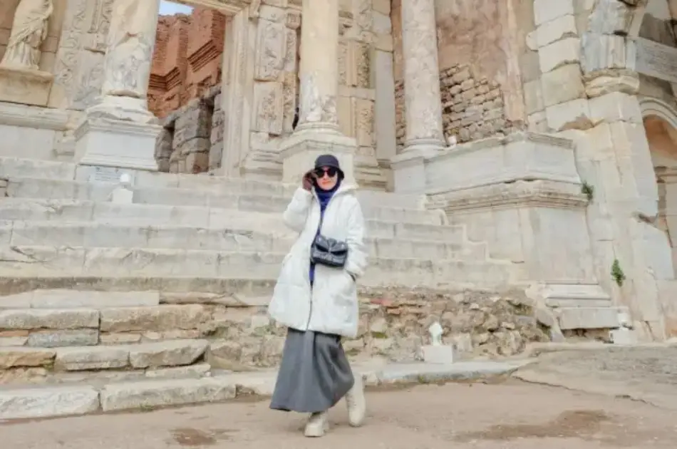 Half Day Ancient Ephesus and Virgin Mary Private Tour from Izmir Port