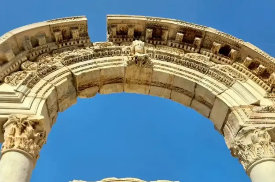 Half Day Ancient Ephesus and Virgin Mary Private Tour from Izmir Port