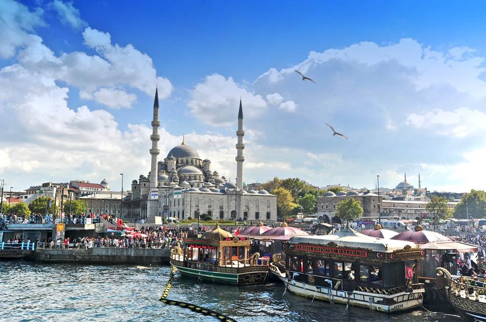 Half Day Istanbul Tour Including Hagia Sophia, Basilica Cistern and Grand Bazaar