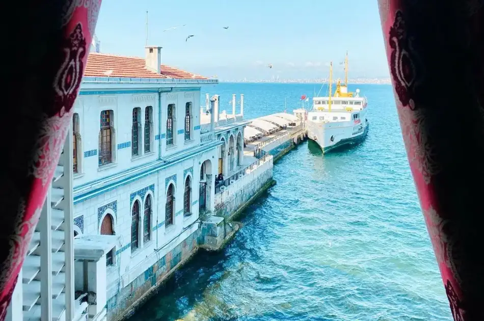 Istanbul Cruise Tour to the Princes Islands with Lunch