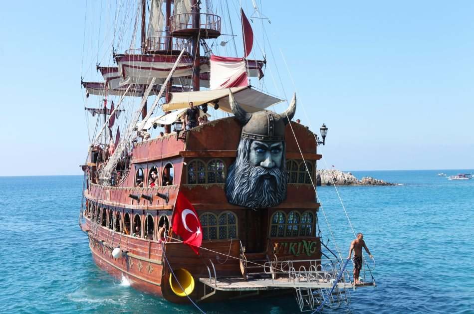 Kusadasi Full–day Boat Trip with Lunch
