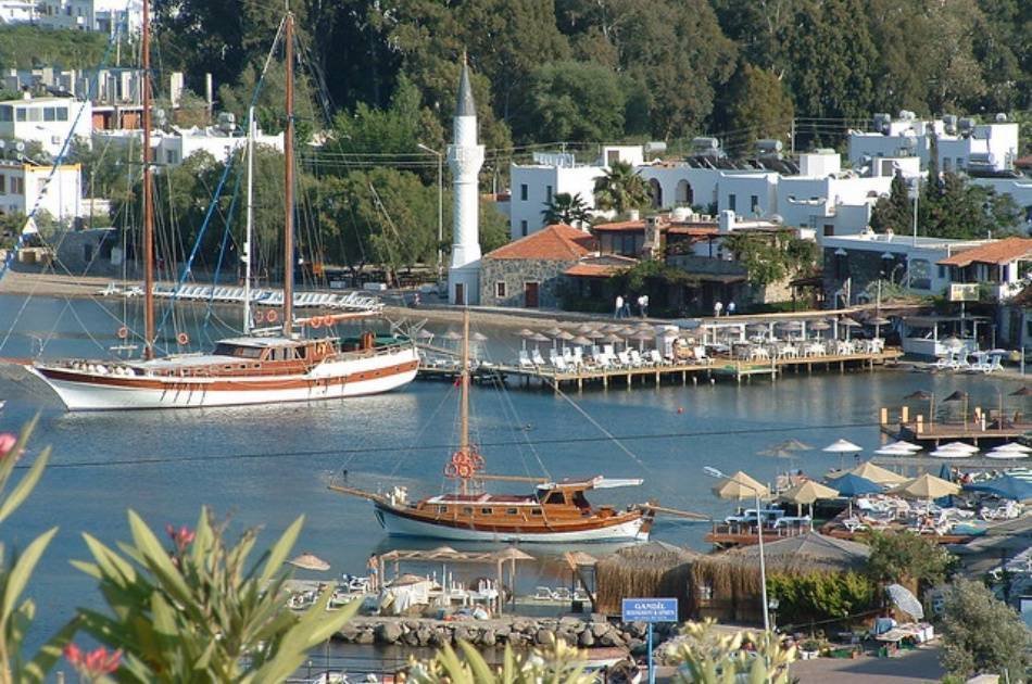 Live in Luxury on a VIP Private Boat Cruise in Bodrum
