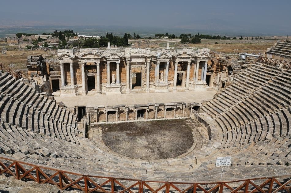 Pamukkale Shared Small Group Day Tour From Kusadasi
