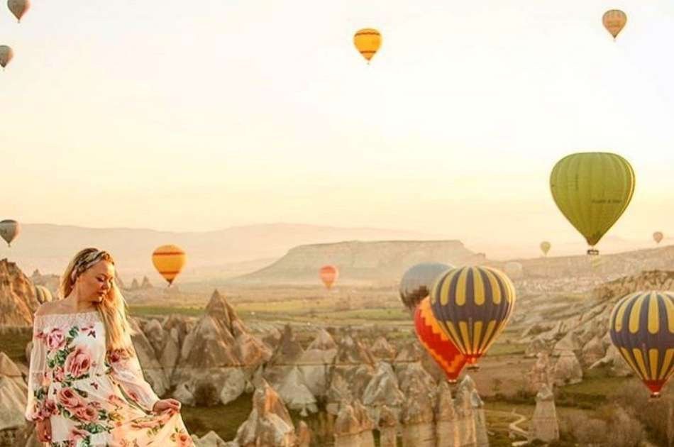 Red Tour Activity Bundle Option 2 in Cappadocia With Hot Air Balloon Ride