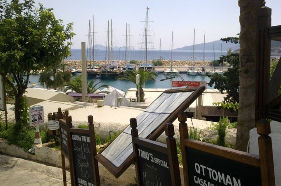 Relax on a 4 Day Turkey Gulet Cruise Tour from Olympos to Fethiye
