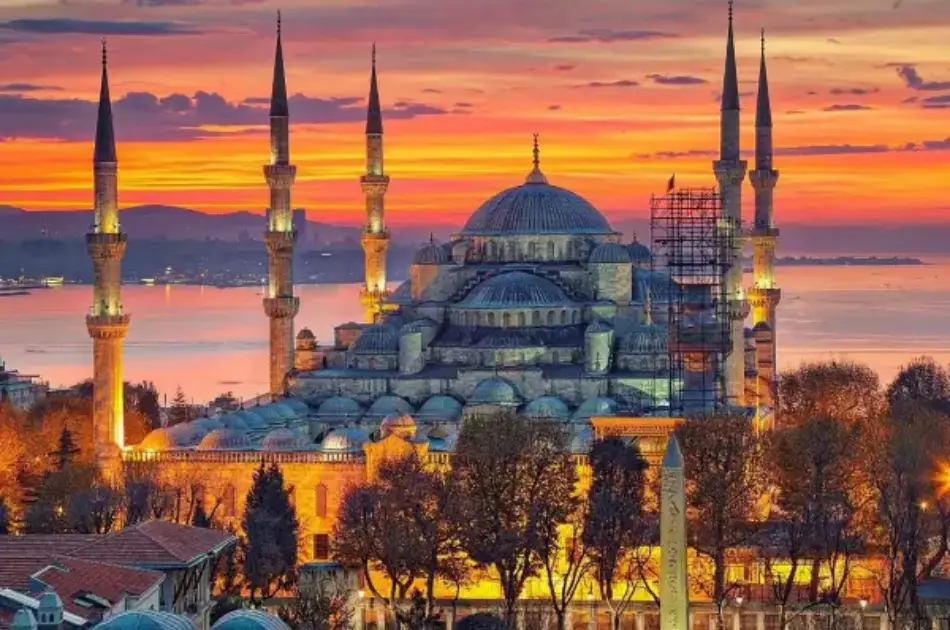 See the Magnificent Sights of Turkey on a 7-Day Tour from Kusadasi