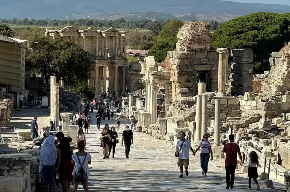 SKIP-THE-LINE  Private Full Day Tour to Ephesus from Kusadasi Port