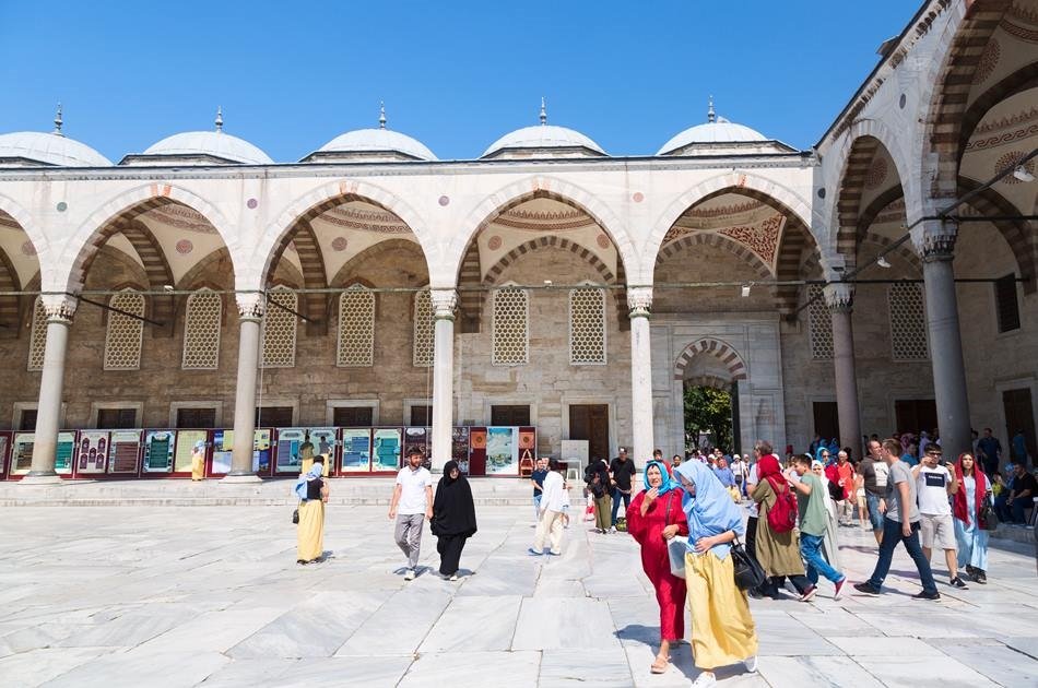 Small Group Full Day Istanbul Tour Including Topkapi Palace and Hagia Sophia