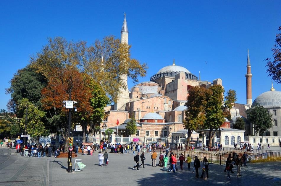 Small Group Full Day Istanbul Tour Including Topkapi Palace and Hagia Sophia
