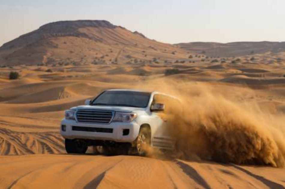 3 Day stopover in Dubai With Safari and a Tour of Dubai