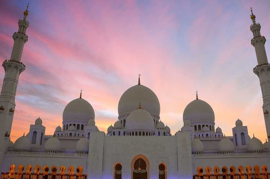 Abu Dhabi Mosque & Ferrari World Tour from Dubai