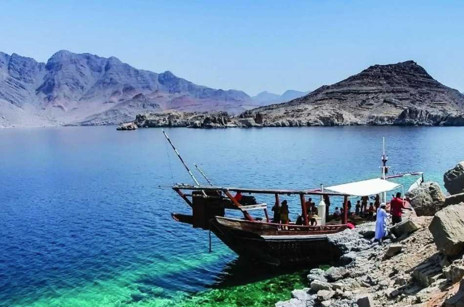 Mussandam Sea Safari With Lunch From Dubai