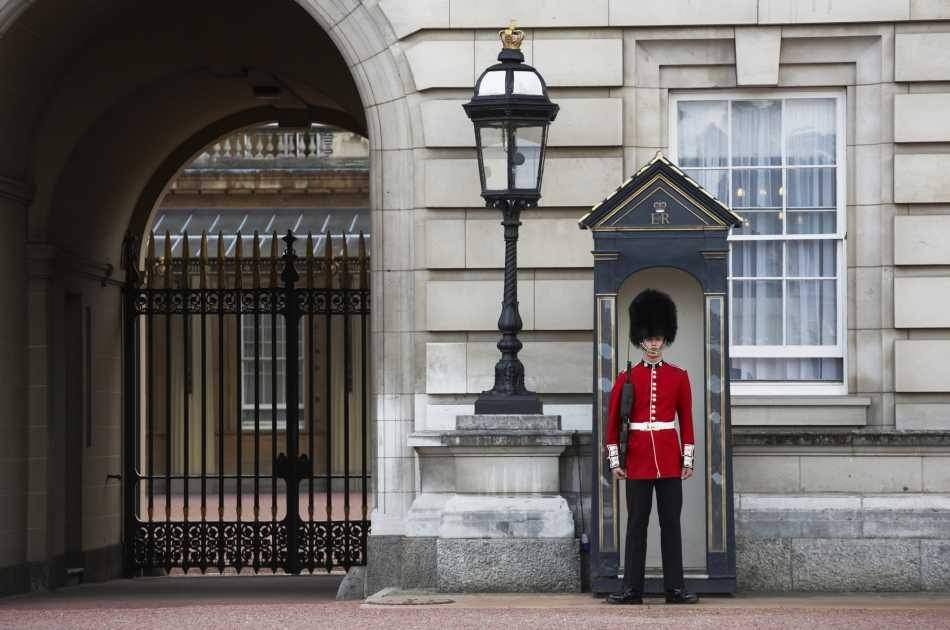 Half Day Tour of London With St. Pauls Cathedral and Guard Change