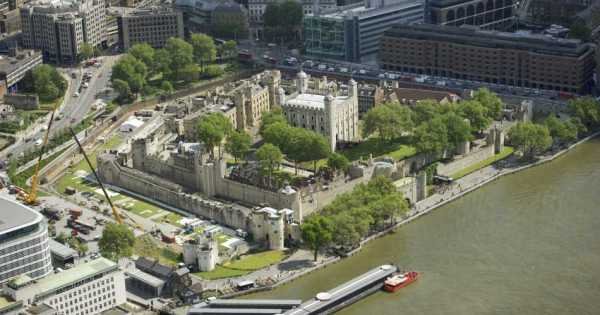 Tower of London Tickets - With Beefeater Tour