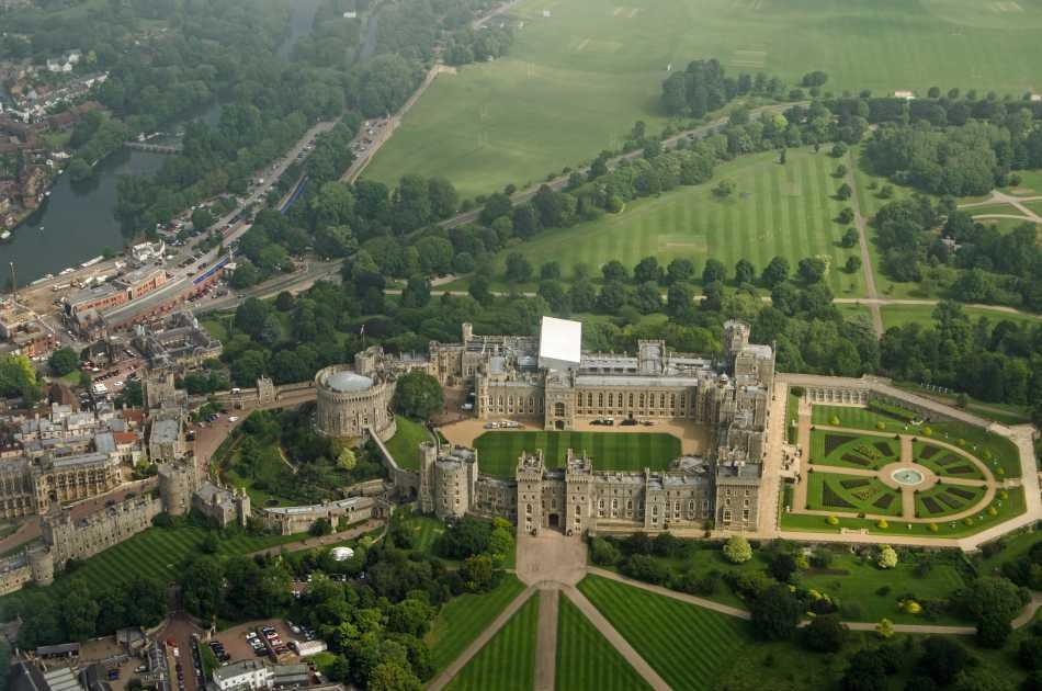 Windsor Castle and Roman Baths with Free Lunch Pack