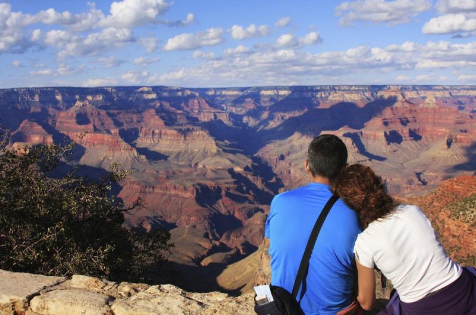 Grand Canyon South Rim Bus Tours with IMAX Tickets