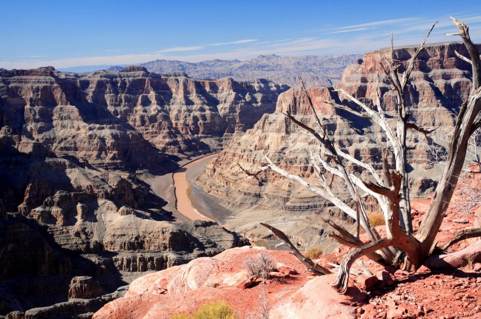 Grand Canyon West Rim Bus Tours with Helicopter, Boat and Hoover Dam Photo Stop