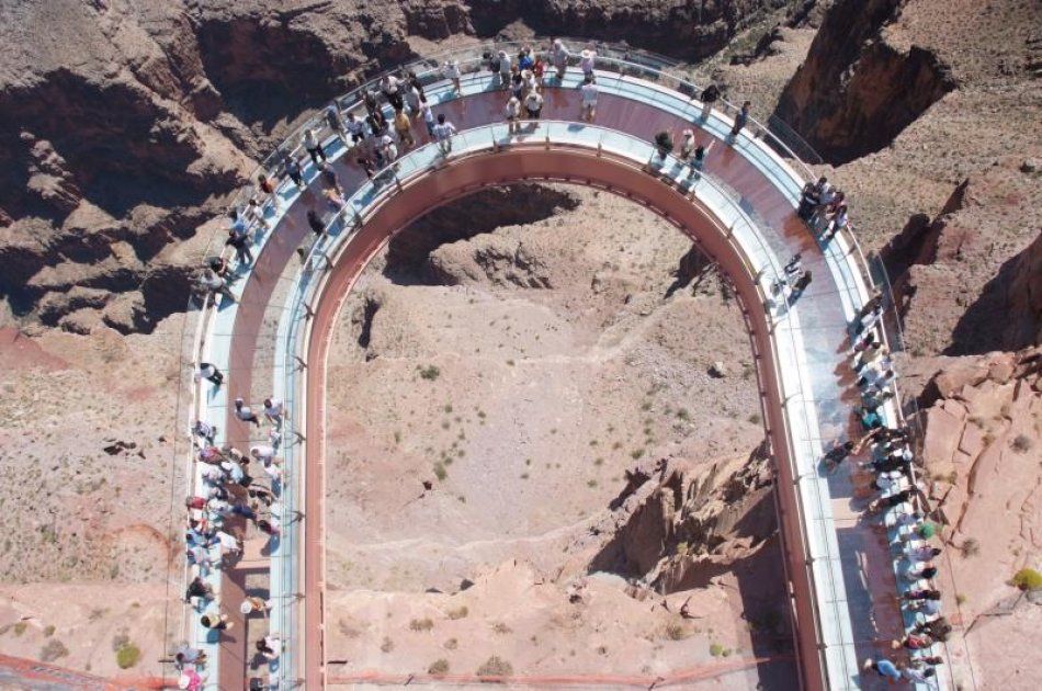 Grand Canyon West Rim Bus Tours with Skywalk Tickets and Hoover Dam Photo Stop