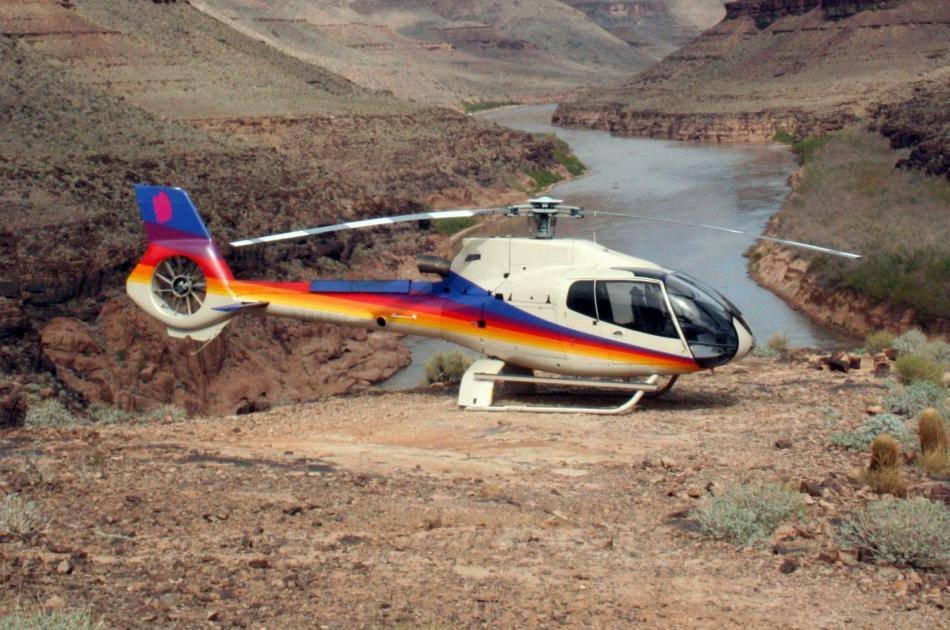 Grand Canyon West Rim by Luxury Limo Van  With Helicopter, Pontoon, and Skywalk Tickets