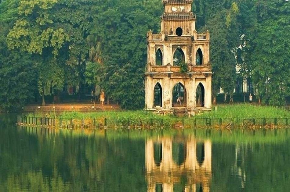 Amazing Hanoi City and Water Puppet Show Private Tour