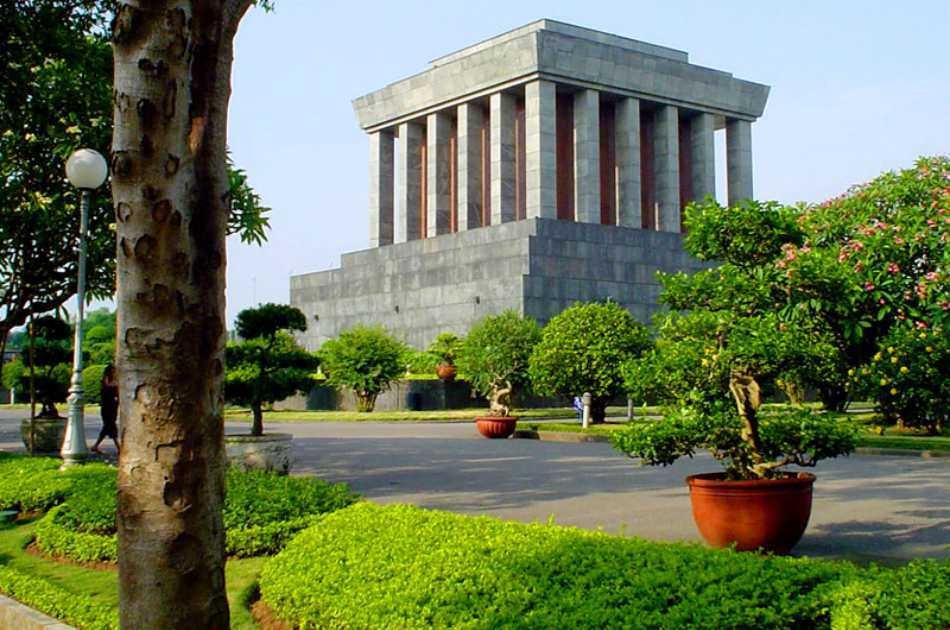 Backseat Motorbike Tour in Hanoi