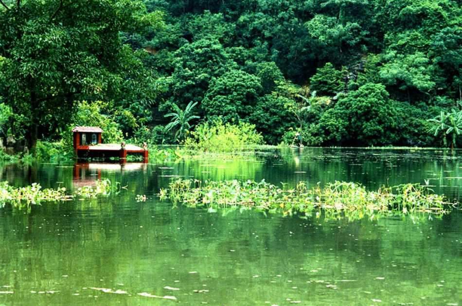 Buddhism Pilgrimage - Perfume Pagoda Trip