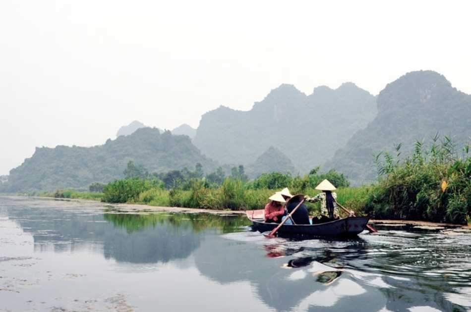 Buddhism Pilgrimage - Perfume Pagoda Trip