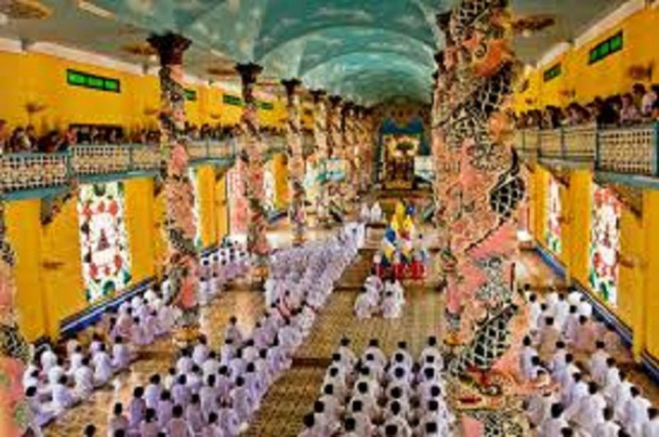 Cu Chi Tunnels and Cao Dai Temple Full Day Tour from Ho Chi Minh