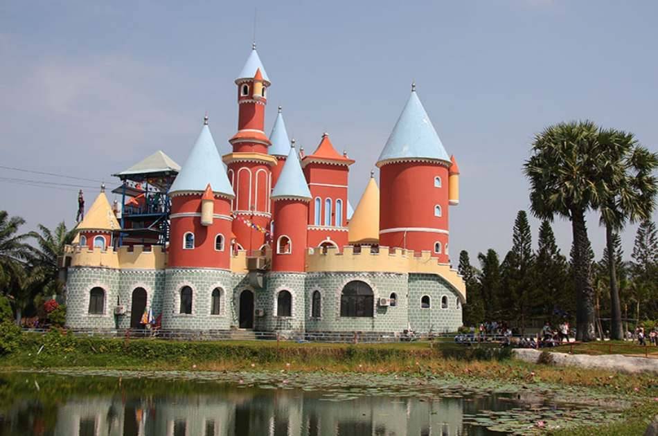 Dam Sen Theme Park Ticket With Transfer