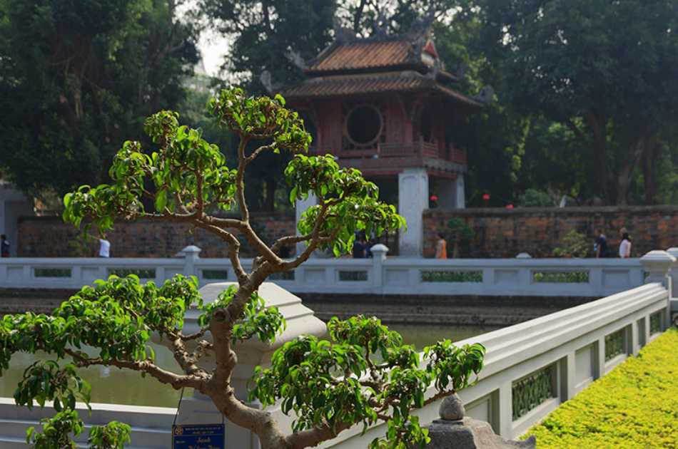 Full Day Exploring Hanoi Group Tour