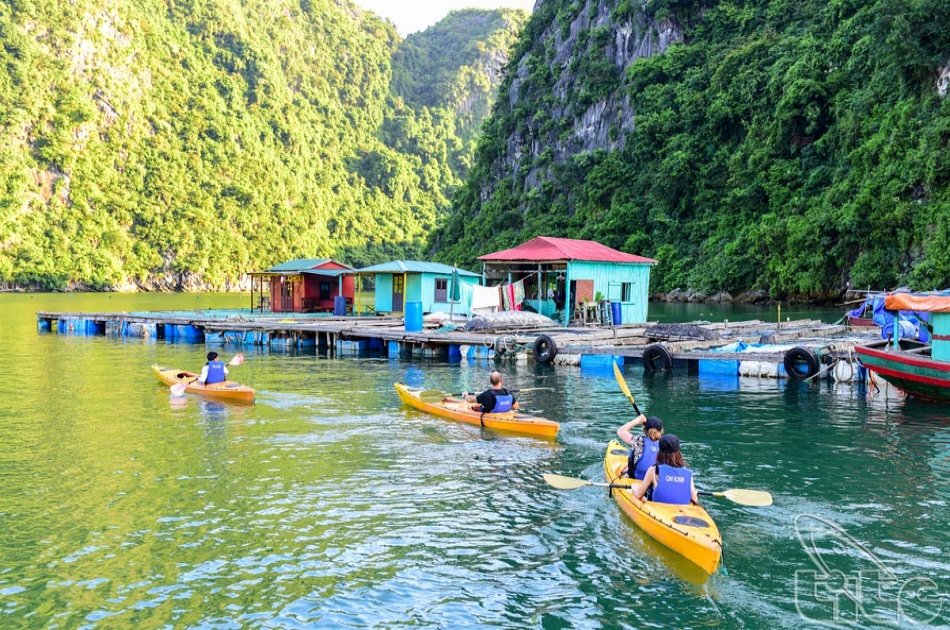 Full Day Group Tour of Halong Bay From Hanoi