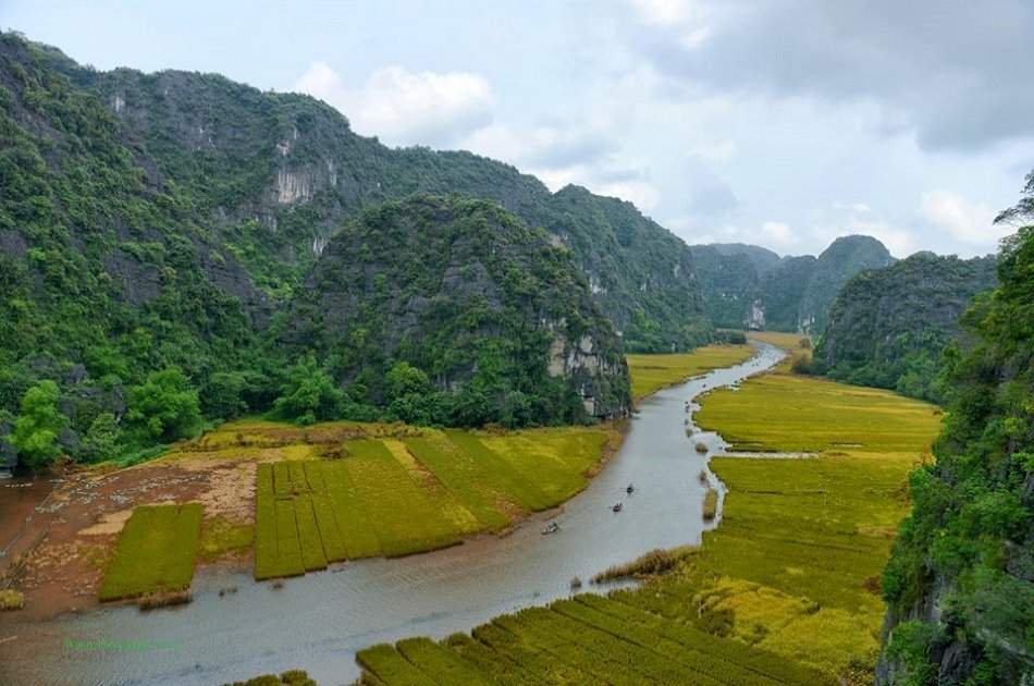 Full Day Private Tour to Hoa Lu & Tam Coc from Hanoi