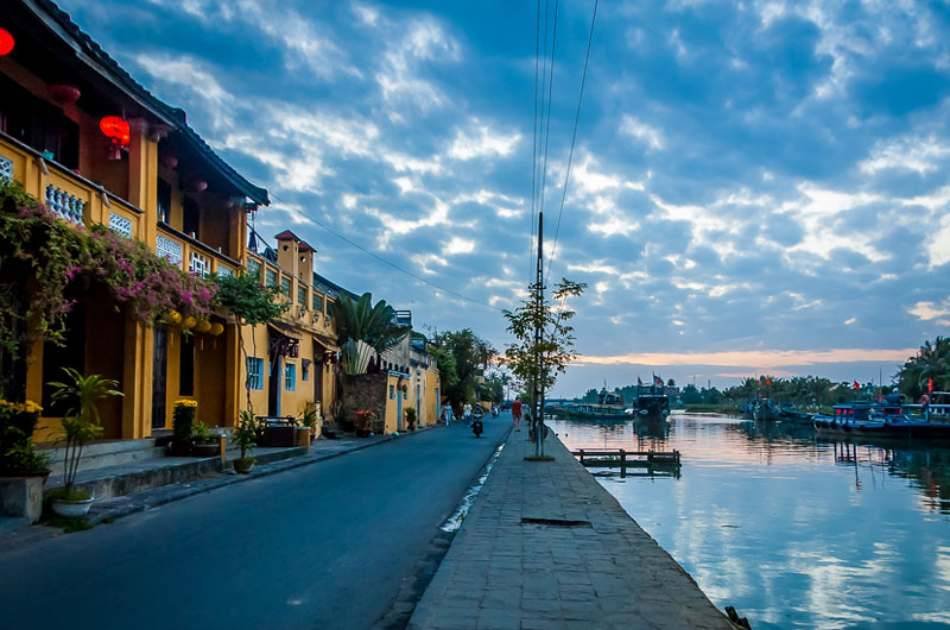 Half Day Hoian City Tour by Bike