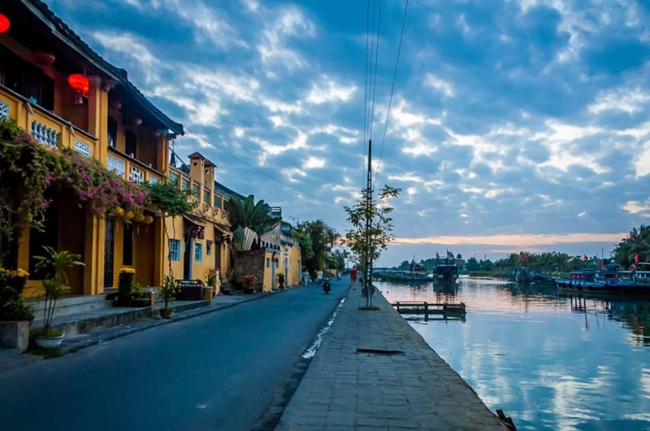 Half Day Hoian Vespa Tour
