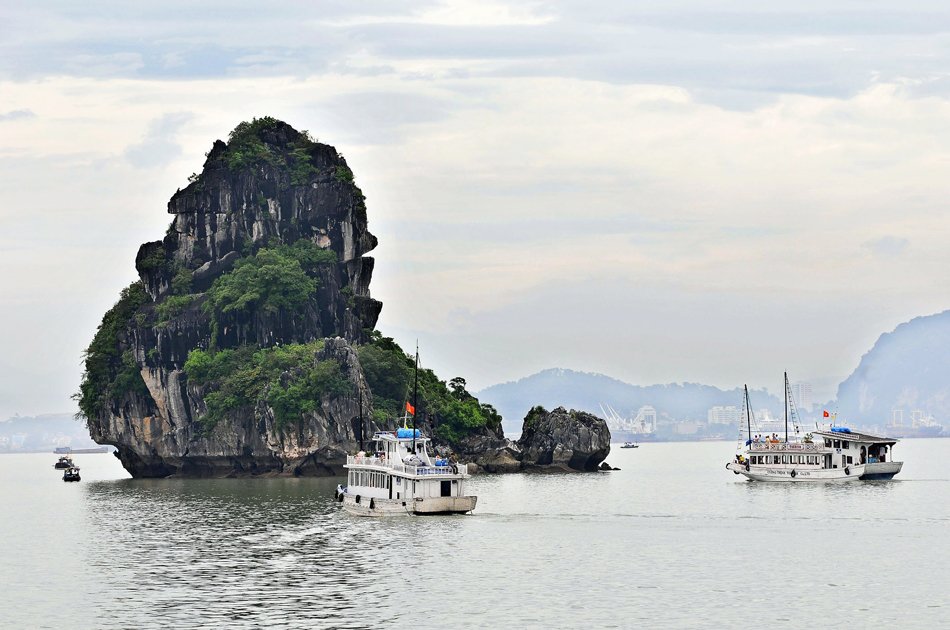 Halong Bay Full Day Group Tour