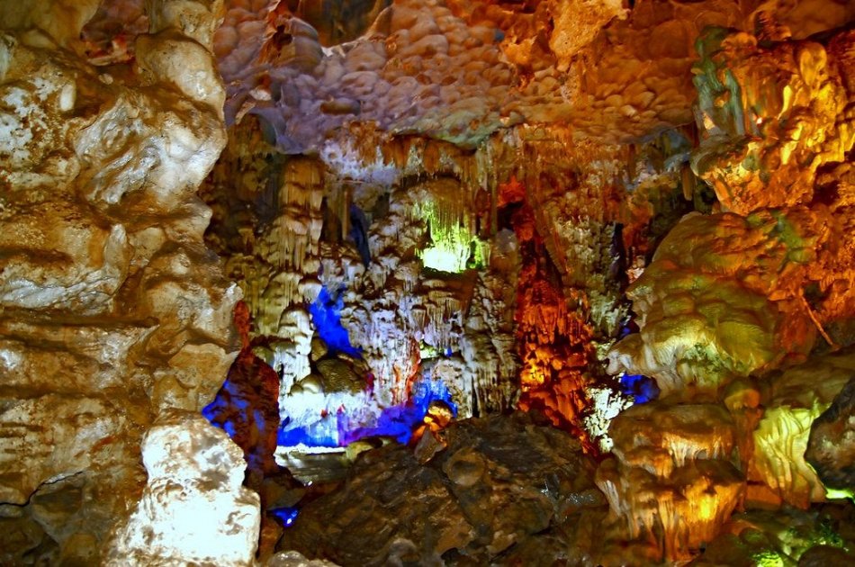 Halong Bay One Day Group Trip With Lunch