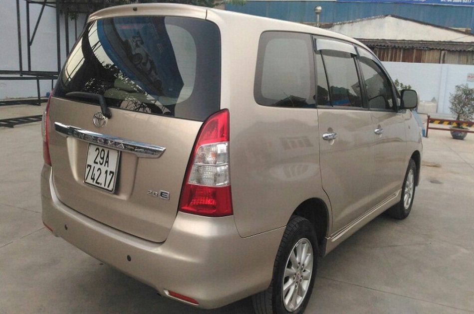 Hanoi Airport Arrival Transfer by 7 Seats Car