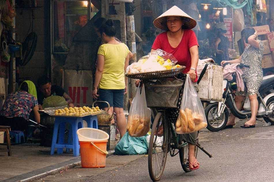 Hanoi Half Day Private City Tour Including Green Car