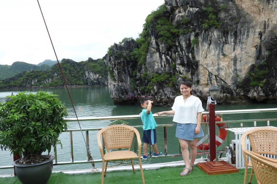 Hanoi - Halong Bay Full Day Tour