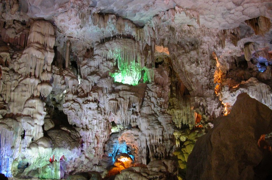 Hanoi - Halong Bay Full Day Tour